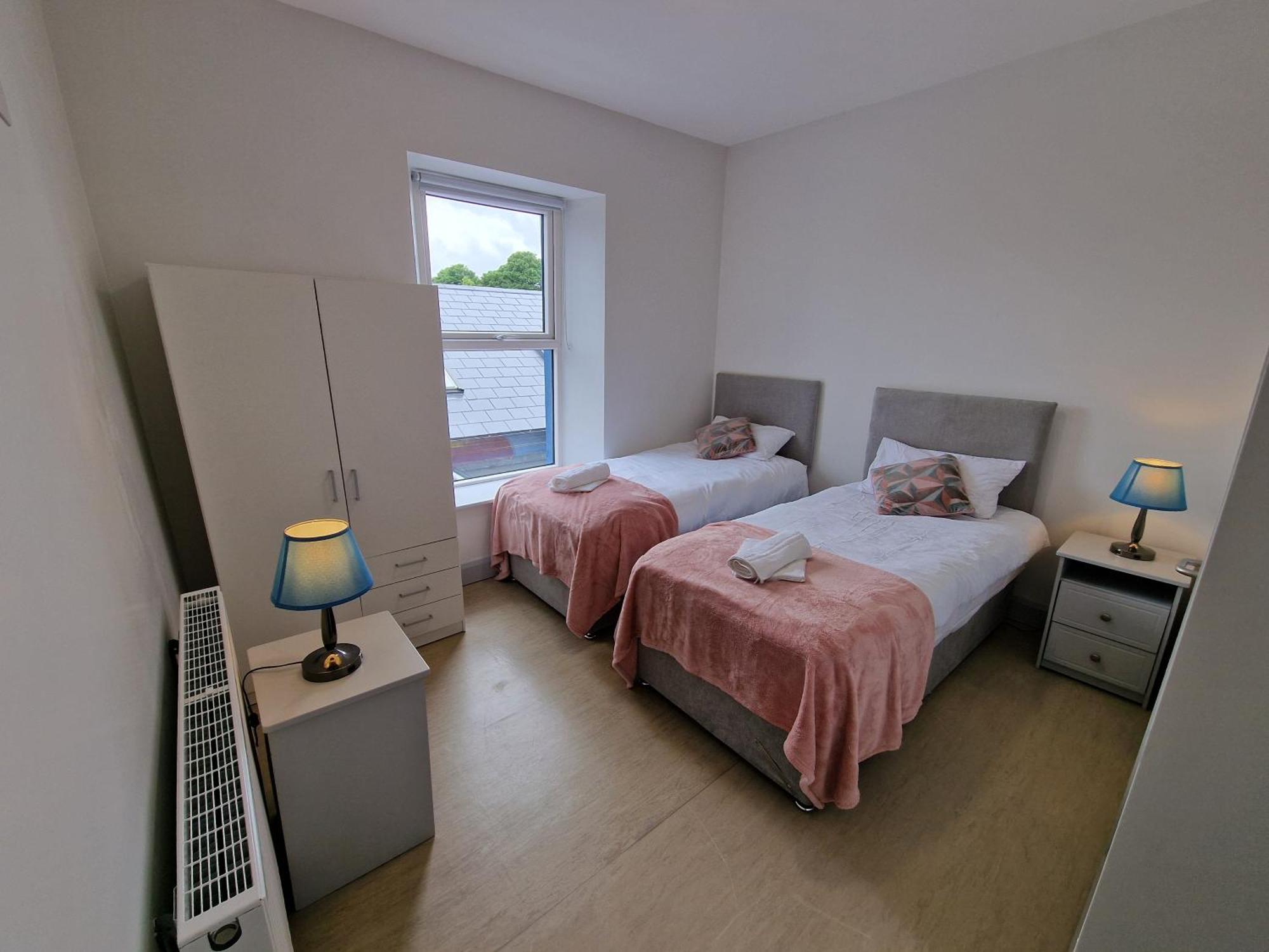 Хостел Trivia House Swanlinbar Екстер'єр фото